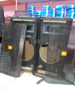 ১২ ইঞ্চি কেবিনেট